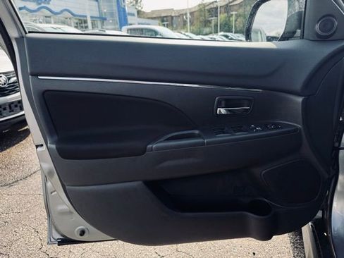 Used 2025 Mitsubishi Outlander Sport ES AWD/4WD image 10
