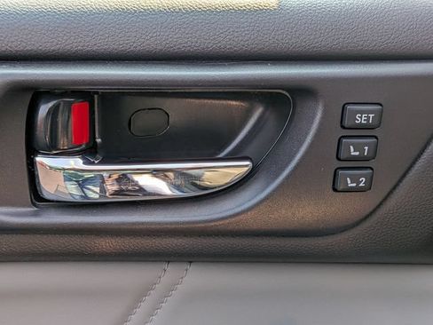 Used 2019 Subaru Outback 2.5i Limited AWD/4WD image 11