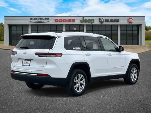 Used 2023 Jeep Grand Cherokee L Limited image 32