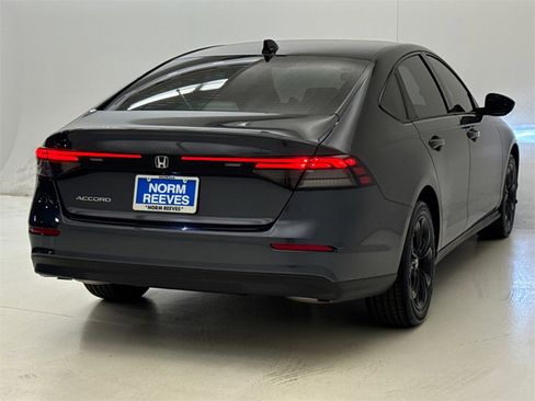 New 2025 Honda Accord SE image 5