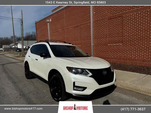 Used 2018 Nissan Rogue SV w/ Premium Package image 7