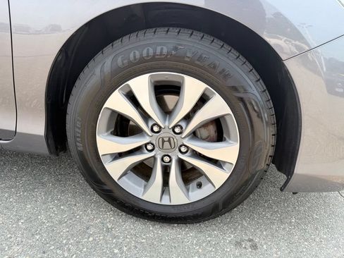 Used 2014 Honda Accord LX image 37