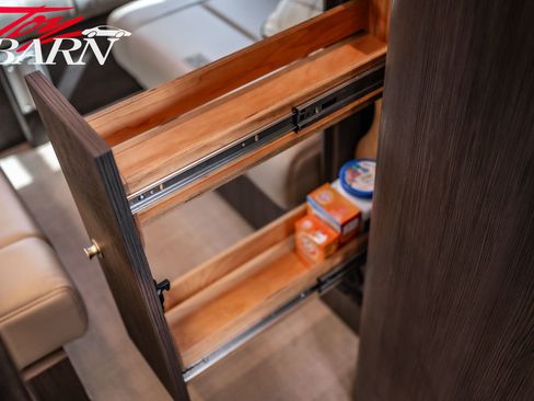 Used 2020 Mercedes-Benz Sprinter 2500 image 53