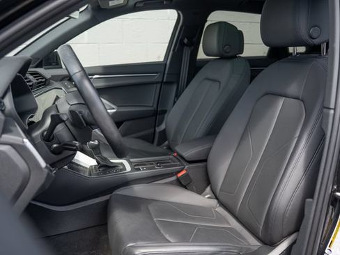 Used 2024 Audi Q3 2.0T Premium Plus w/ Premium Plus Package AWD/4WD image 5
