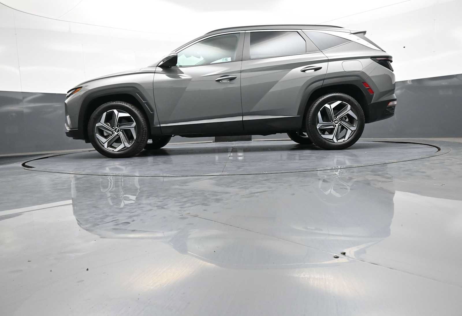 Used 2024 Hyundai Tucson SEL w/ Convenience Package AWD/4WD image 34
