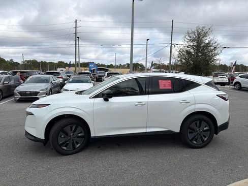 Certified 2025 Nissan Murano SL image 4