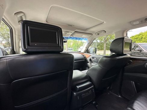Used 2011 INFINITI QX56 4WD w/ Deluxe Touring Pkg image 21