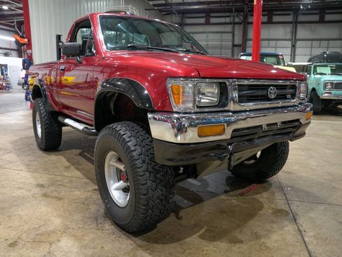 Used 1994 Toyota Pickup DX AWD/4WD image 12