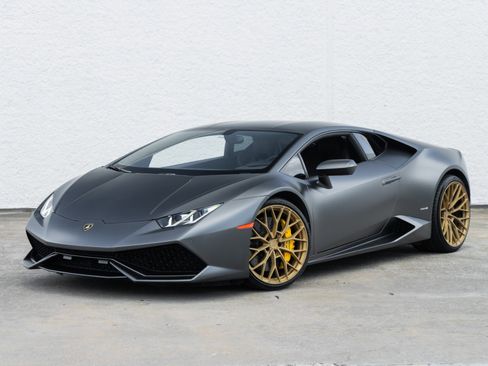 Used 2015 Lamborghini Huracan LP 610-4 AWD/4WD image 1