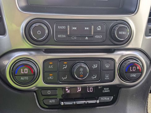 Used 2020 Chevrolet Tahoe LS w/ Enhanced Driver Alert Package RWD image 23