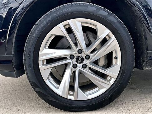 Used 2021 Audi Q7 2.0T Premium w/ Convenience Package image 11