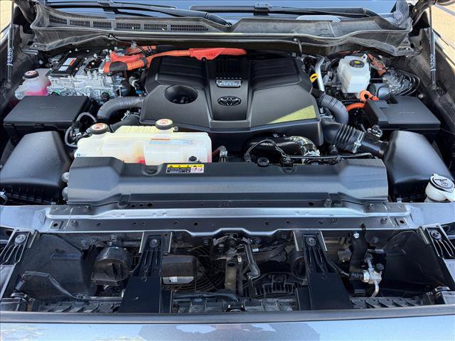 Used 2023 Toyota Sequoia Limited AWD/4WD image 28