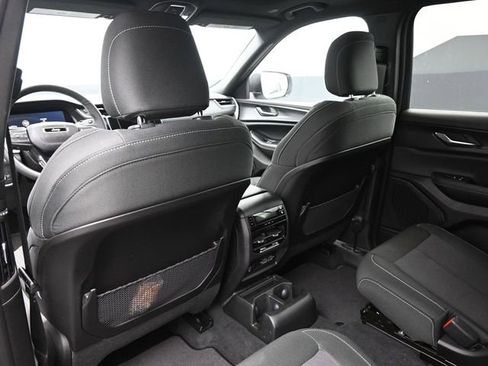 New 2026 Jeep Grand Cherokee L 4WD image 16