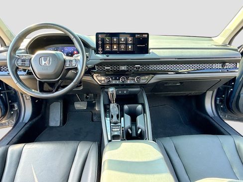 Used 2023 Honda Accord EX-L image 3