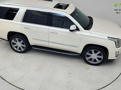 Used 2015 Cadillac Escalade Luxury RWD image 77