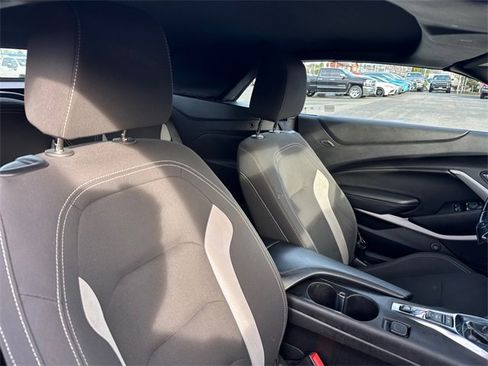 Used 2019 Chevrolet Camaro LT image 28