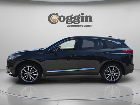 Used 2022 Acura RDX FWD w/ Technology Package image 2