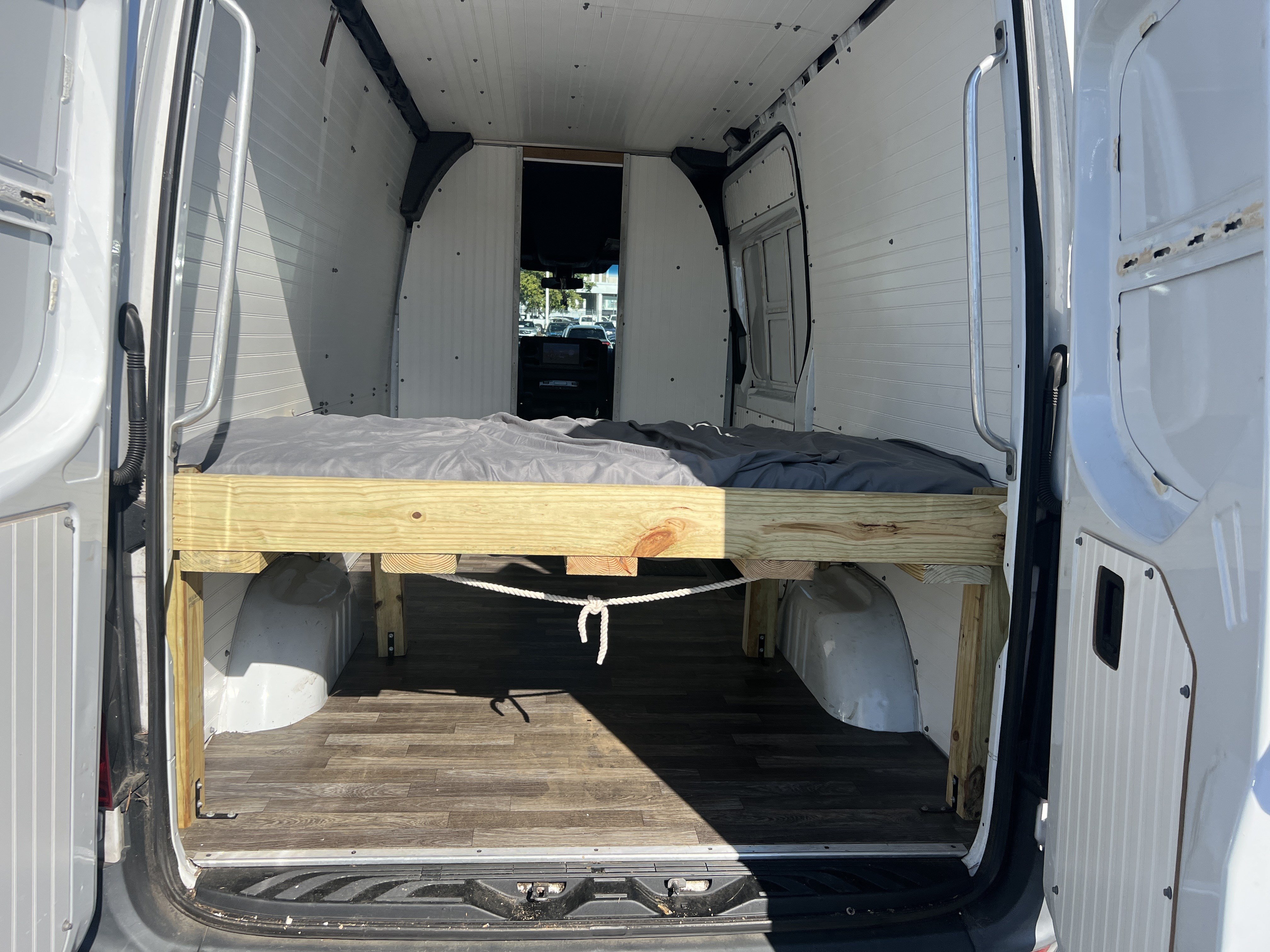 Used 2020 Mercedes-Benz Sprinter 2500 image 33