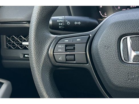 Certified 2023 Honda Accord EX image 36