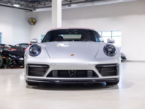 Used 2022 Porsche 911 Cabriolet image 2