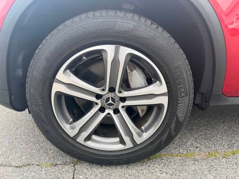 Used 2019 Mercedes-Benz GLC 300 4MATIC image 12