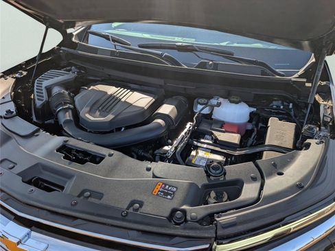 New 2026 Chevrolet Traverse LT w/ Enhanced Driving Package FWD image 10