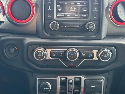 Used 2018 Jeep Wrangler Unlimited Sport S AWD/4WD image 20