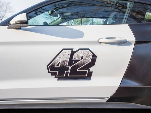 Used 2017 Ford Mustang GT Premium image 60