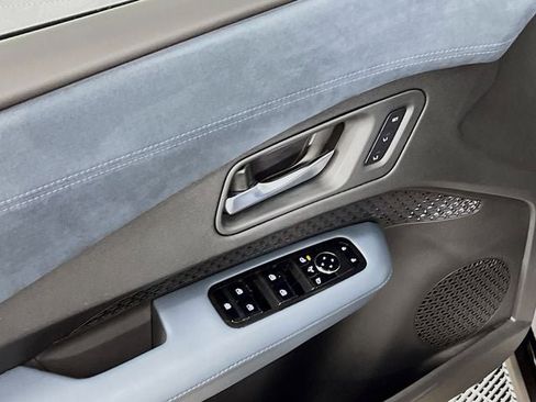 Certified 2023 Nissan Ariya image 18