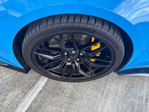 Used 2025 Chevrolet Corvette Z06 RWD image 19