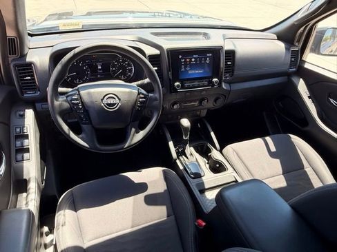 Used 2023 Nissan Frontier SV w/ Midnight Edition Package RWD image 15