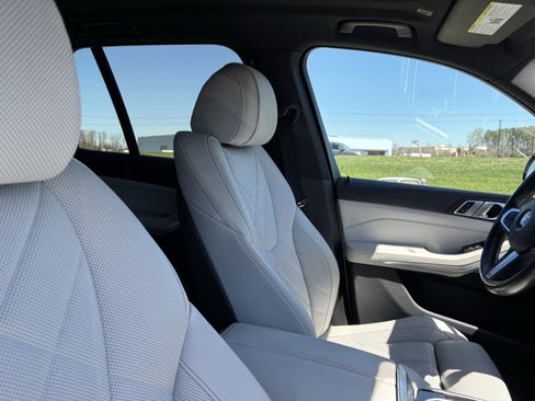 Certified 2024 BMW X5 sDrive40i w/ M Sport Package image 35