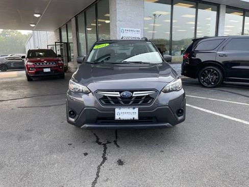 Used 2021 Subaru Crosstrek 2.0i AWD/4WD image 2