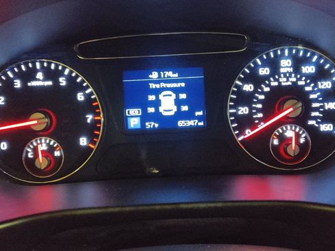 Used 2020 Kia Sorento S image 23