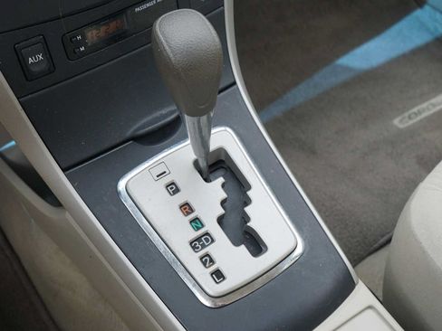 Used 2010 Toyota Corolla LE FWD image 12