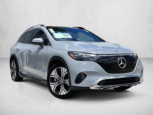 New 2026 Mercedes-Benz EQE 320+ SUV image 2