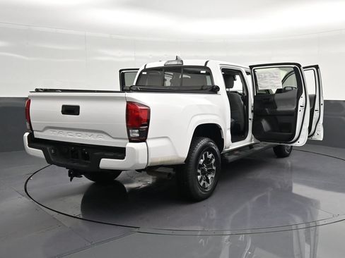 Used 2019 Toyota Tacoma SR w/ SR Convenience Package RWD image 38