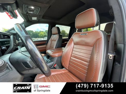 Used 2024 GMC Sierra 2500 Denali Ultimate AWD/4WD image 23