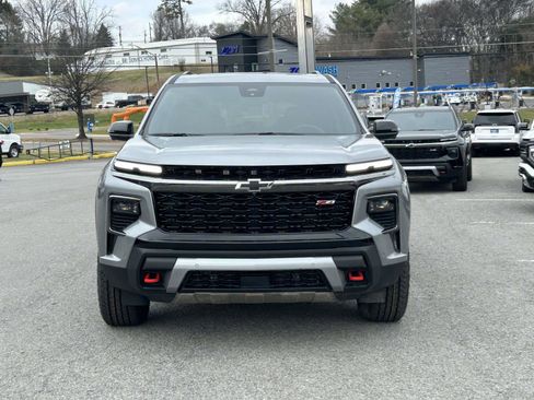 New 2026 Chevrolet Traverse Z71 w/ Enhanced Driving Package image 8