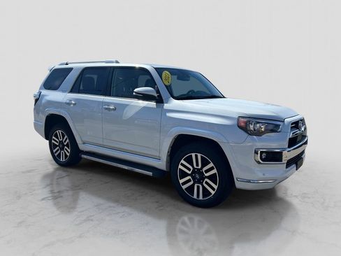 Used 2023 Toyota 4Runner Limited AWD/4WD image 3