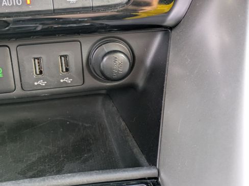 Used 2018 Mitsubishi Eclipse Cross LE image 28