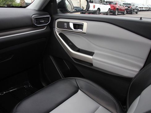 Certified 2023 Ford Explorer XLT w/ Equipment Group 202A image 19