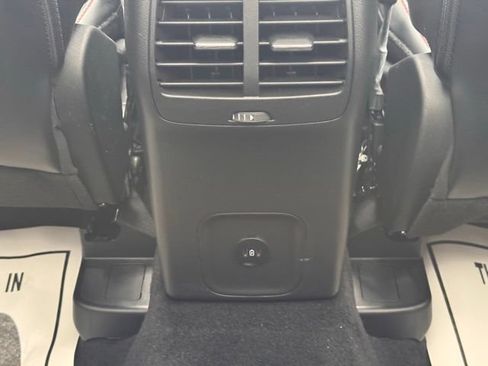 Used 2024 Ford Escape ST-Line w/ Tech Pack #1 AWD/4WD image 32