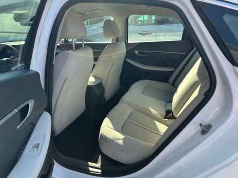 Used 2025 Hyundai Sonata SEL FWD image 3