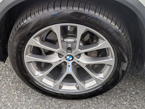 Used 2022 BMW X5 xDrive40i w/ Premium Package image 28