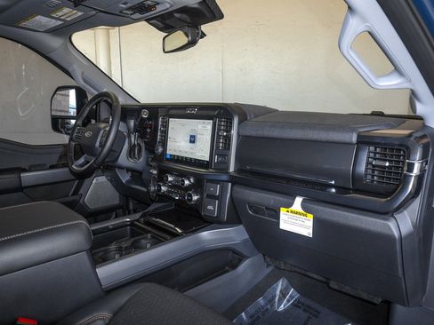 New 2026 Ford F250 Lariat w/ Black Appearance Package AWD/4WD image 41