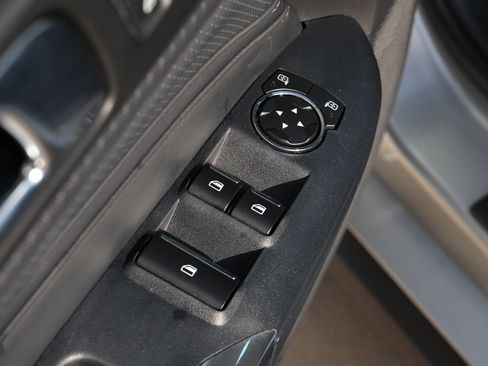 Used 2025 Ford Mustang Premium RWD image 28
