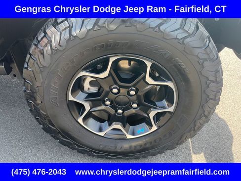 Used 2023 Jeep Wrangler Unlimited Rubicon 4xe w/ Cold Weather Group AWD/4WD image 9