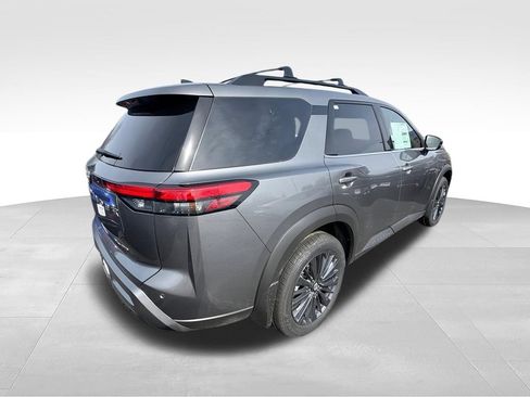 New 2026 Nissan Pathfinder SL w/ SL Premium Package AWD/4WD image 8