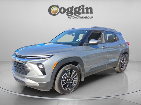 Certified 2024 Chevrolet TrailBlazer LT FWD image 1